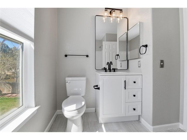 10640 W Girard Ave, Lakewood, CO 80227