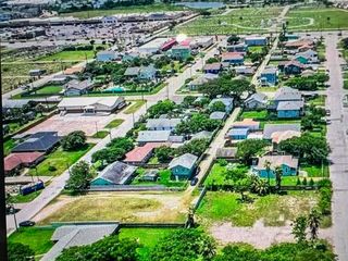 5724 Ave T, Galveston, TX 77550