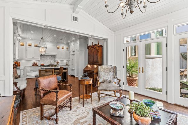 2017 Dryden Road, Houston, TX 77030