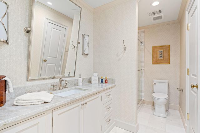 2017 Dryden Road, Houston, TX 77030