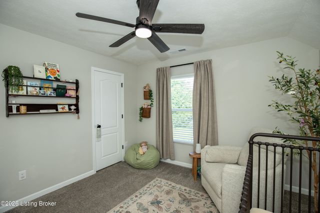 1917 Poloview Pl, Louisville, KY 40245