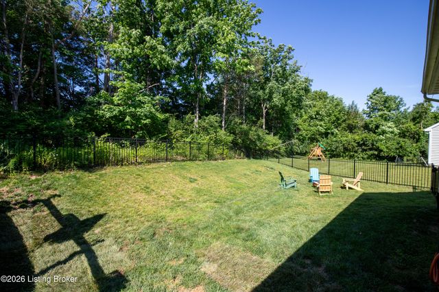 1917 Poloview Pl, Louisville, KY 40245