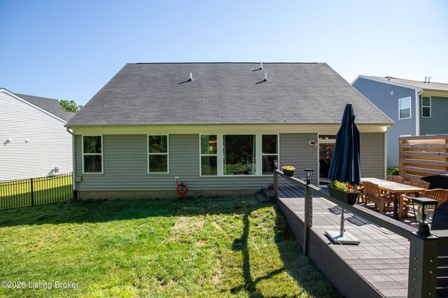 1917 Poloview Pl, Louisville, KY 40245