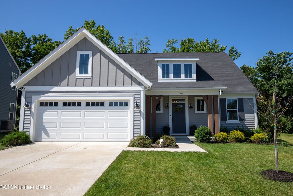 1917 Poloview Pl, Louisville, KY 40245