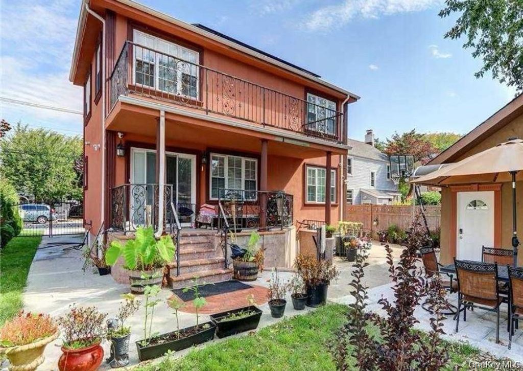 9270 224th Street, Queens Village, NY 11428