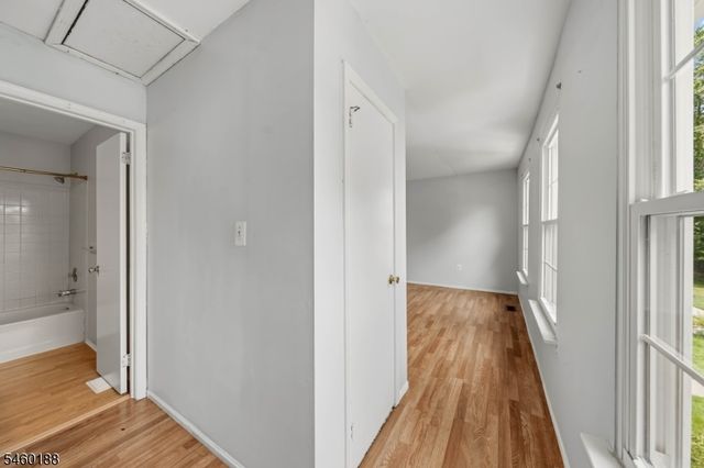 35 Byrnes Ln, Sayreville Boro, NJ 08872