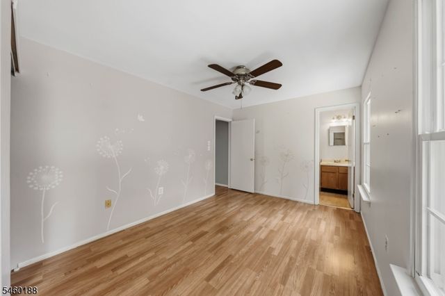35 Byrnes Ln, Sayreville Boro, NJ 08872
