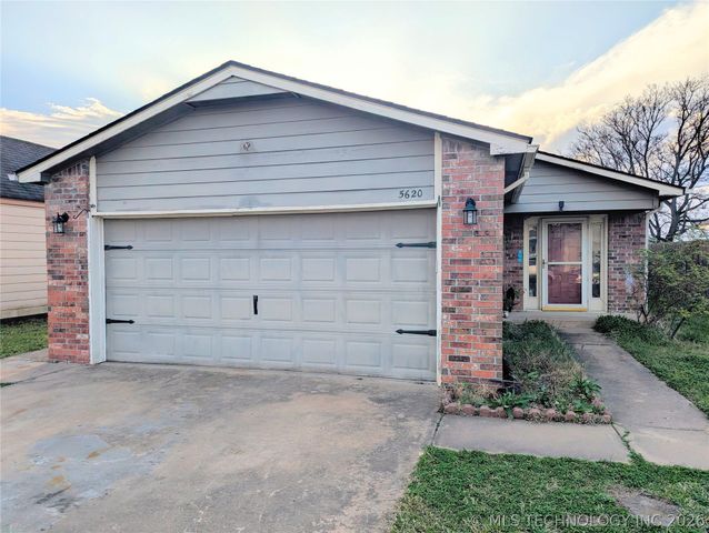 5620 S Vancouver Place, Tulsa, OK 74107