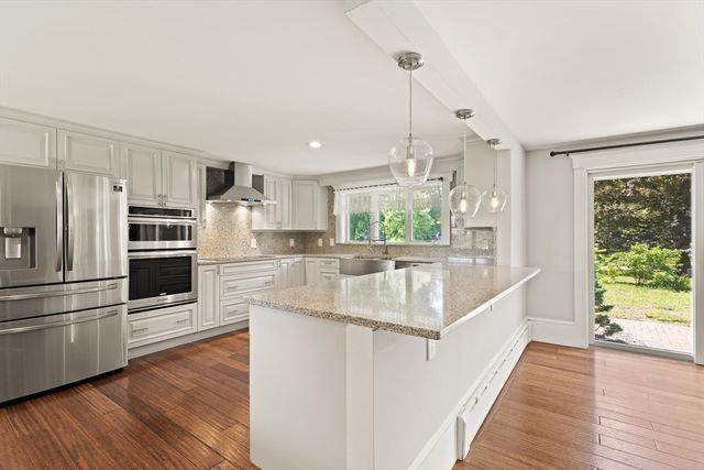 2 Fernandes Circle, Norton, MA 02766