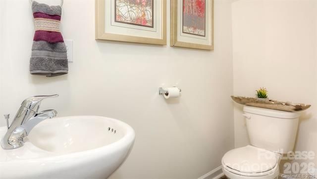 6006 Guildford Hill Lane, Charlotte, NC 28215