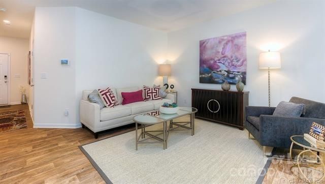 6006 Guildford Hill Lane, Charlotte, NC 28215