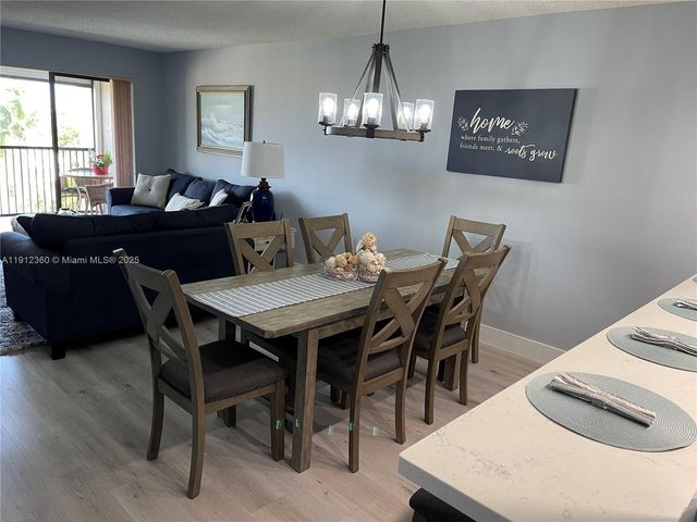 545 SE 12th St 403, Dania Beach, FL 33004