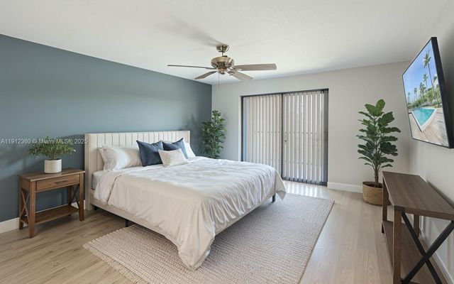 545 SE 12th St 403, Dania Beach, FL 33004