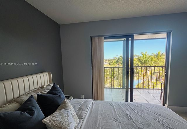 545 SE 12th St 403, Dania Beach, FL 33004