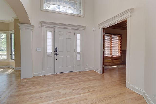 26025 Whispering Woods Circle, Plainfield, IL 60585