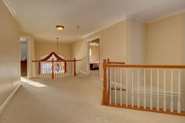 26025 Whispering Woods Circle, Plainfield, IL 60585