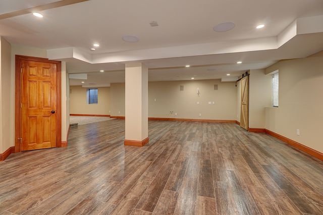 26025 Whispering Woods Circle, Plainfield, IL 60585