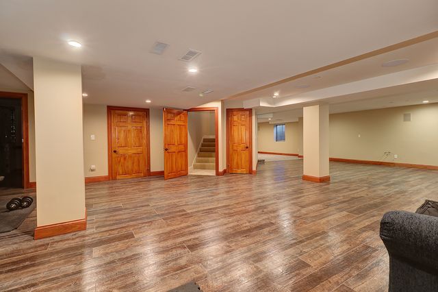 26025 Whispering Woods Circle, Plainfield, IL 60585