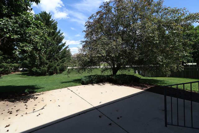 26025 Whispering Woods Circle, Plainfield, IL 60585