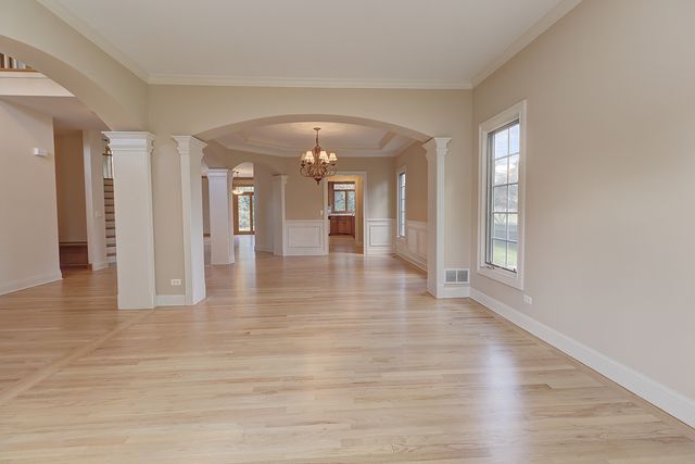 26025 Whispering Woods Circle, Plainfield, IL 60585