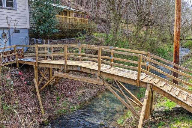 2049 North Highway 70, Rogersville, TN 37857