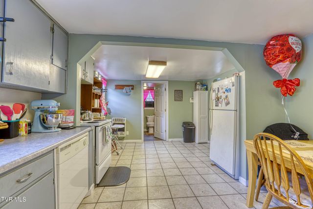 2049 North Highway 70, Rogersville, TN 37857