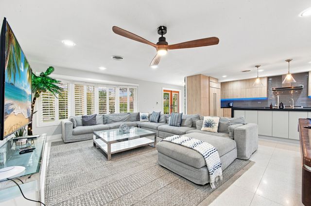 4710 NE 27TH Avenue, Fort Lauderdale, FL 33308