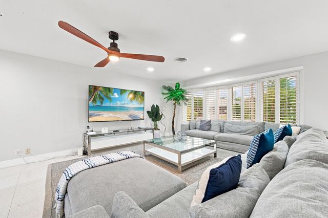 4710 NE 27TH Avenue, Fort Lauderdale, FL 33308