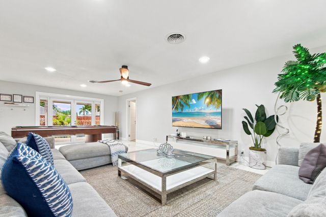 4710 NE 27TH Avenue, Fort Lauderdale, FL 33308