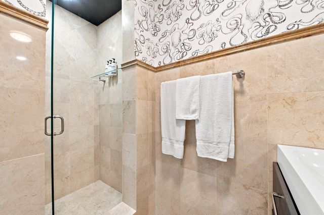4710 NE 27TH Avenue, Fort Lauderdale, FL 33308