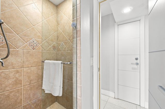 4710 NE 27TH Avenue, Fort Lauderdale, FL 33308