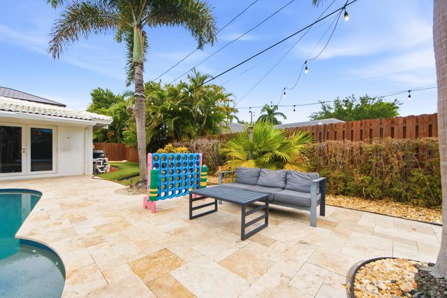 4710 NE 27TH Avenue, Fort Lauderdale, FL 33308