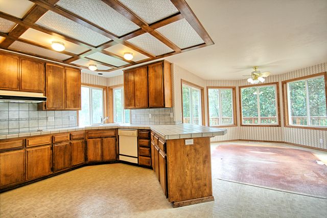 7255 Upper Applegate Road, Jacksonville, OR 97530