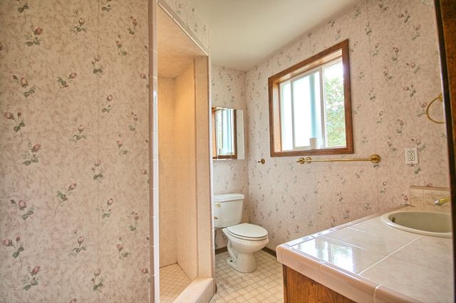 7255 Upper Applegate Road, Jacksonville, OR 97530