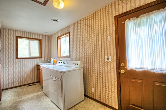 7255 Upper Applegate Road, Jacksonville, OR 97530