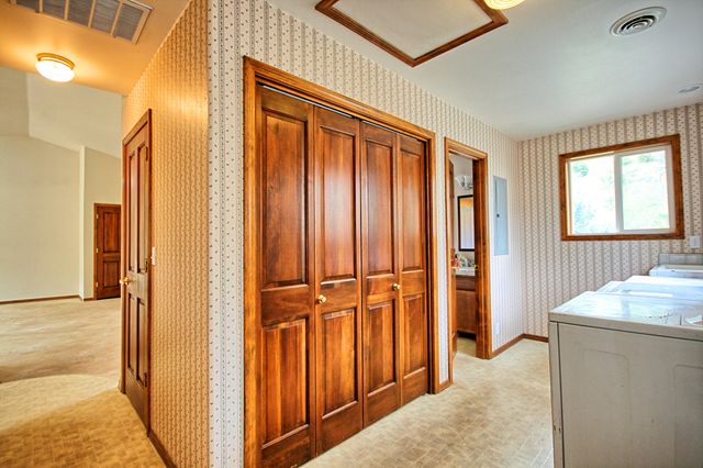 7255 Upper Applegate Road, Jacksonville, OR 97530