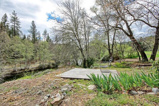 7255 Upper Applegate Road, Jacksonville, OR 97530