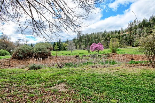 7255 Upper Applegate Road, Jacksonville, OR 97530