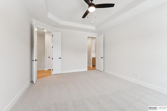 6326 N 207 Street, Elkhorn, NE 68022