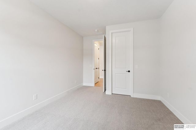 6326 N 207 Street, Elkhorn, NE 68022