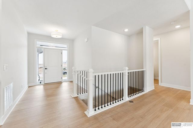 6326 N 207 Street, Elkhorn, NE 68022