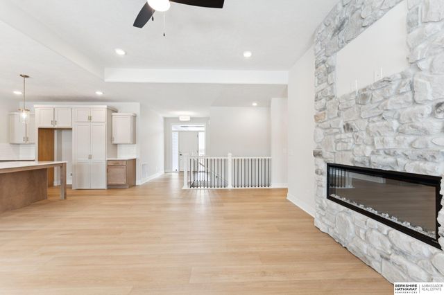 6326 N 207 Street, Elkhorn, NE 68022