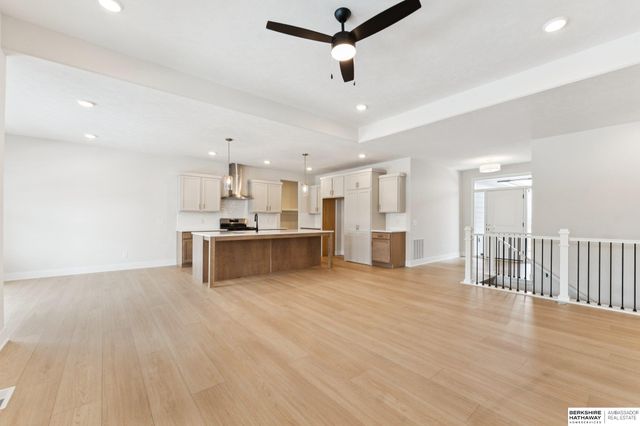 6326 N 207 Street, Elkhorn, NE 68022