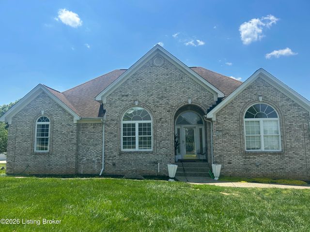 6700 Fenwick Dr, Louisville, KY 40228