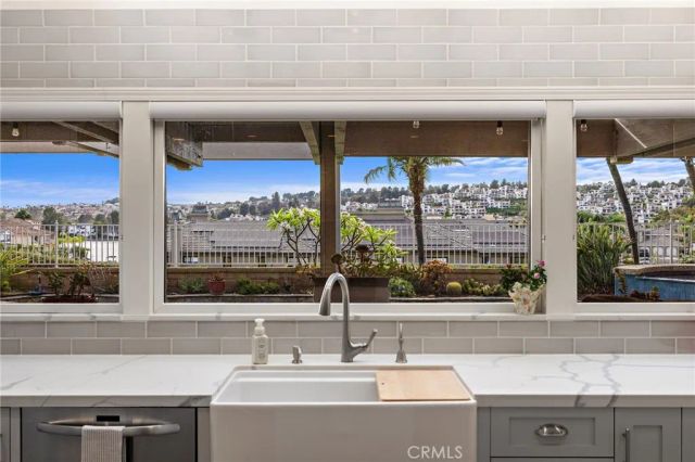 22671 Puntal Lana, Mission Viejo, CA 92692