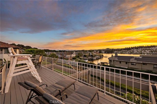22671 Puntal Lana, Mission Viejo, CA 92692