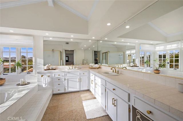 22671 Puntal Lana, Mission Viejo, CA 92692