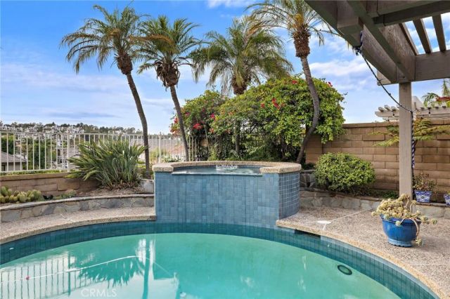 22671 Puntal Lana, Mission Viejo, CA 92692