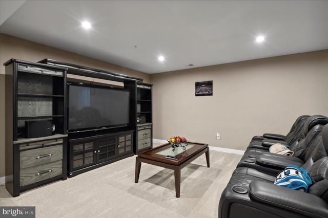 1215 BENJAMIN DR, Kennett Square, PA 19348