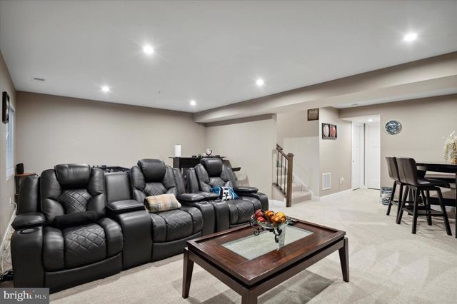 1215 BENJAMIN DR, Kennett Square, PA 19348